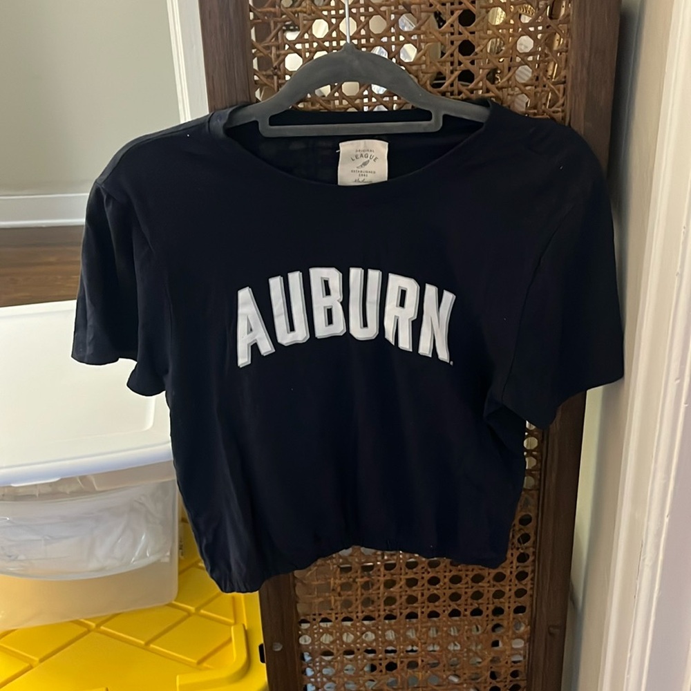 Women’s cropped tee